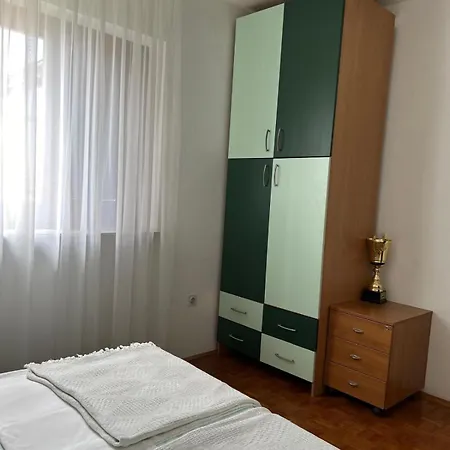 Fjaka Apartment